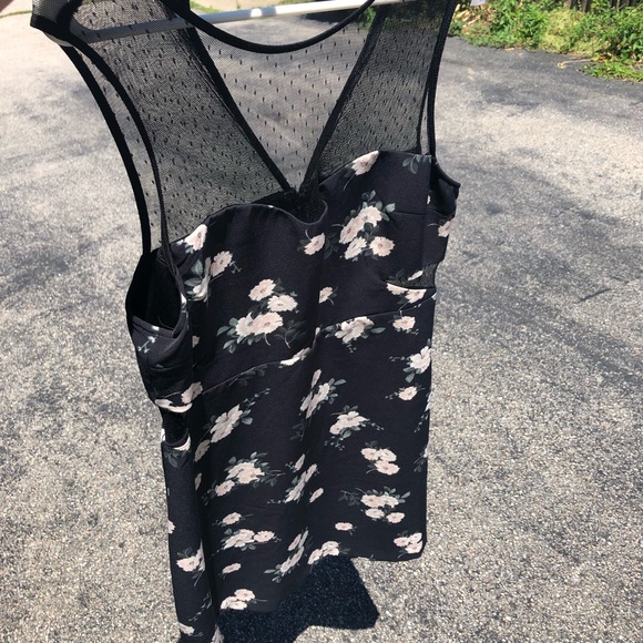 Express dress - Picture 6 of 7